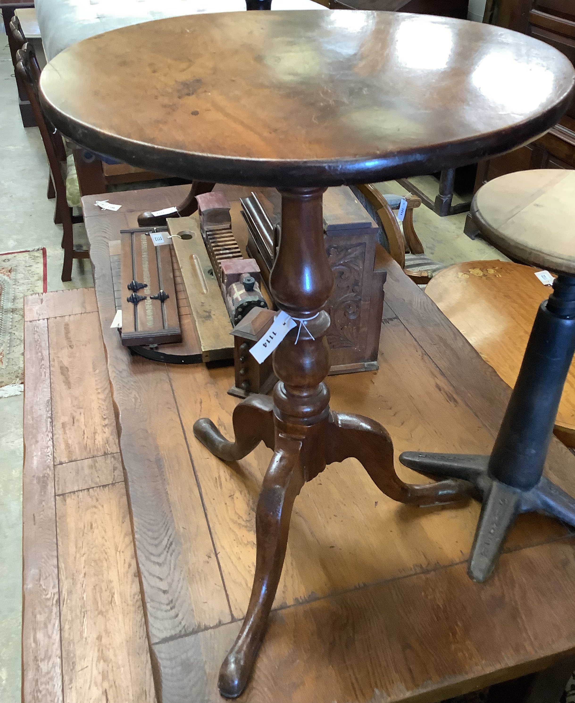 A Victorian mahogany tilt top tripod tea table, diameter 54cm, height 73cm